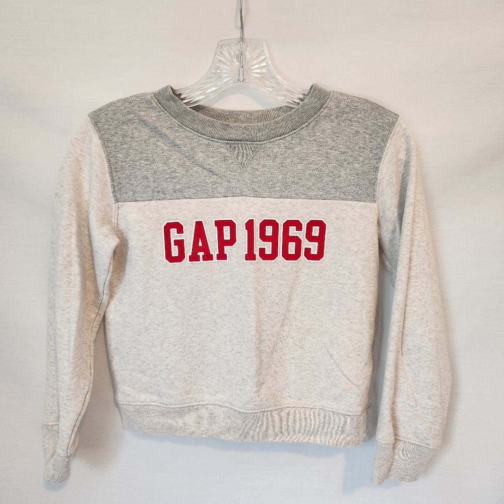 Girls Kids GAP Logo Crewneck sweatshirt Size 8 (M)